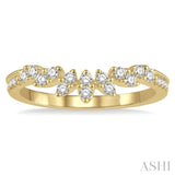 1/4 Ctw Marquise Garland Round Cut Diamond Wedding Band in 14K Yellow Gold
