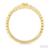 1/2 Ctw Split Twin Row Bezel Set Emerald and Round Cut Diamond Fashion Ring in 14K Yellow Gold