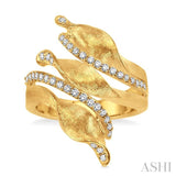 1/2 Ctw Round Cut Diamond Fashion Ring in 14K Yellow Gold