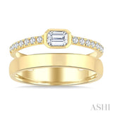 1/2 Ctw Split Twin Band Emerald and Round Cut Diamond Fashion Ring in 14K Yellow Gold