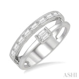 1/2 Ctw Split Baguette Diamond Fashion Ring in 14K White Gold
