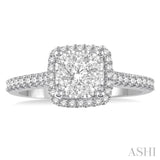 Lovebright Essential Diamond Engagement Ring