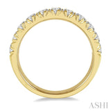 1.00 ctw 11 Stone Round Cut Diamond Wedding Band in 14K Yellow Gold