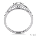 1/4 Ctw Baguette Cut Diamond Wedding Band in 14K White Gold