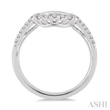 1/5 ctw Round Cut Diamond Wedding Band in 14K White Gold