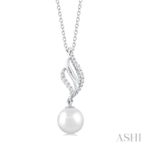 Pearl & Diamond Fashion Pendant