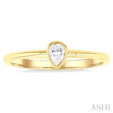 1/6 ctw Petite Bezel Set Pear Cut Diamond Fashion Ring in 10K Yellow Gold