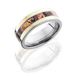 Lashbrook Titanium 8Mm Flat Band With 3Mm Of Realtree Ap Camo And Yellow Gold Inlay Camo8F1321/Rtap1